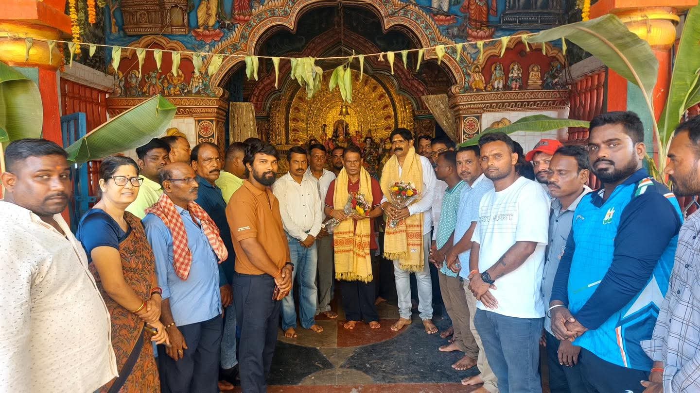 जगतपुर में विश्वकर्मा पूजा पंडालों में पहुंचे राज्यसभा सांसद दिलीप राय, की पूजा-अर्चना